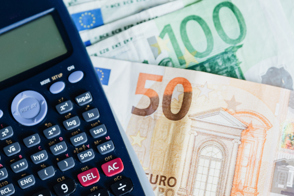 Data analytics salary calculator finance euro notes