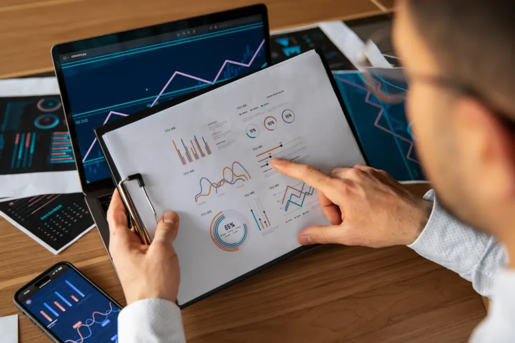 how to become a data analyst banner